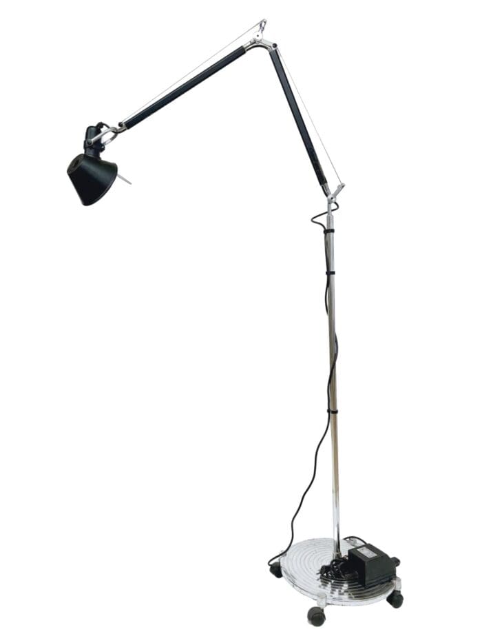 Stehlampe Artemide Tolomeo schwarz