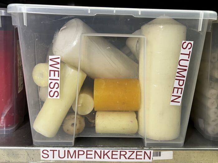 Weiße Stumpenkerzen